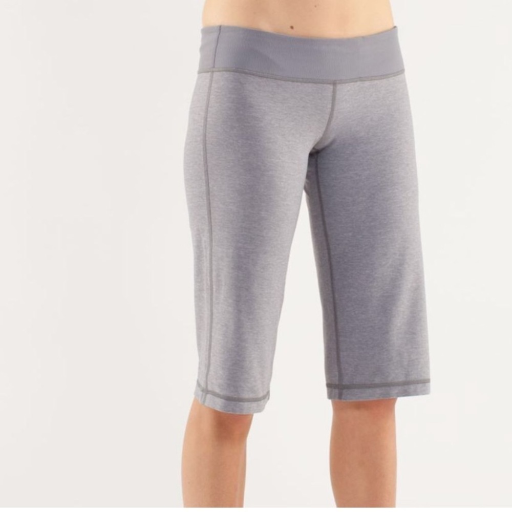 Lululemon Clam Digger II Heathered Fossil size 4